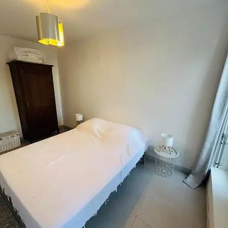 Apartamento Spacieux T3 Avec Terrasse Rdc Centre