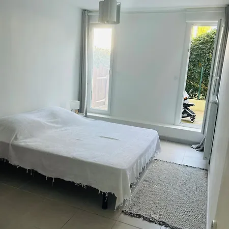 Spacieux T3 Avec Terrasse Rdc Centre *