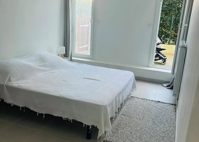 Apartamento Spacieux T3 Avec Terrasse Rdc Centre