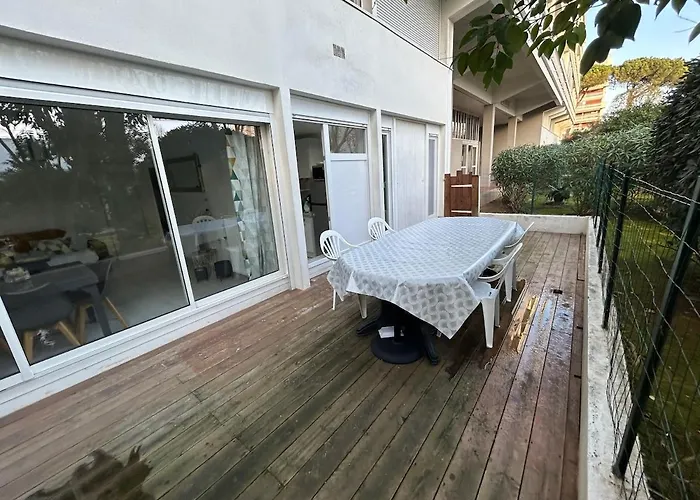 Lejlighed Spacieux T3 Avec Terrasse Rdc Centre *